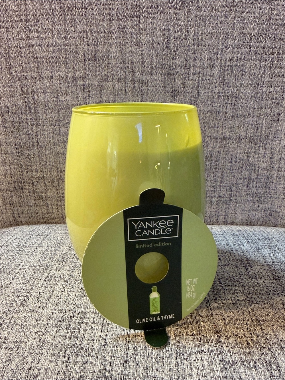 RETIRED Yankee Candle Olive Oil & Thyme Limited Edition Glass Jar - NWT